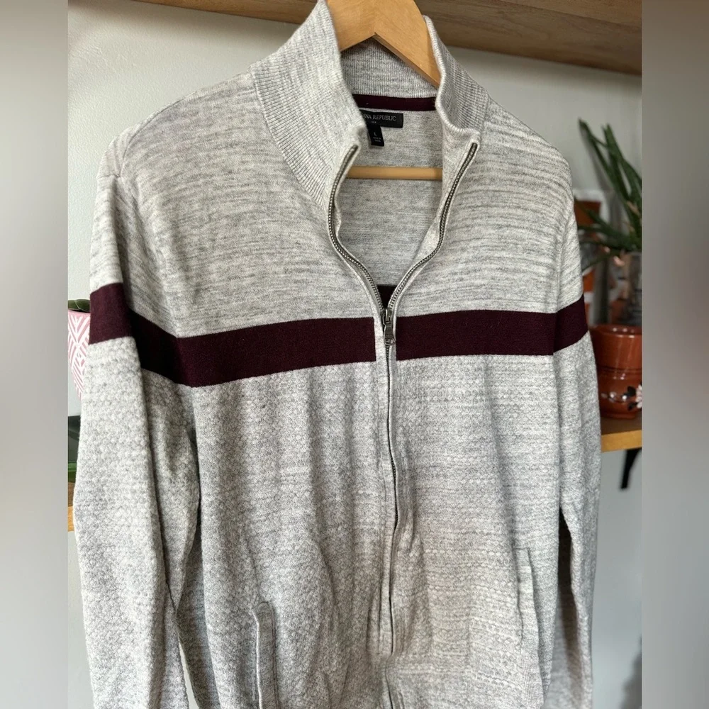 Banana Republic Light Gray Burgundy Stripe Full Zip Cardigan Size Large